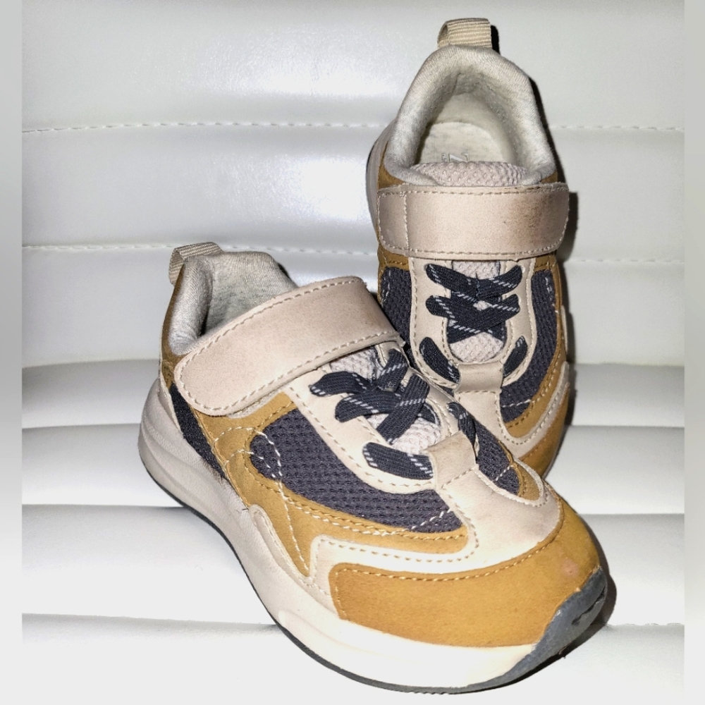 Kid's Shoes: Size 8 (24EU), Zara